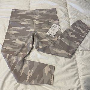 Athleta Elation Camo 7/8 Tight leggings size MP